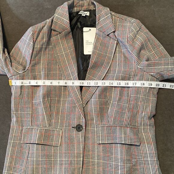 Women’s Oversized Casual Notched Lapel Jacket One Button Plaid Size M NWT - Picture 8 of 10